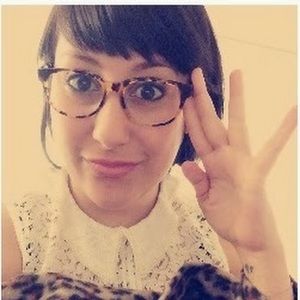 Meet your Posher, Lara